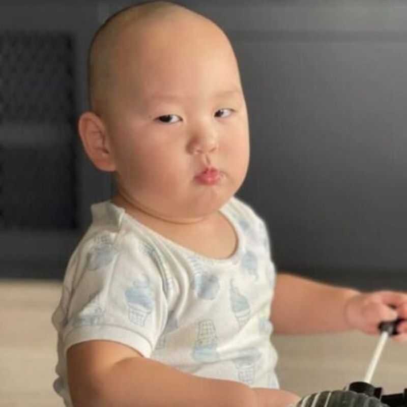 Khinh bỉ meme hài hước